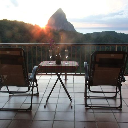 Belle Etoile - Celestial Hideaway Villa Soufriere Exterior photo