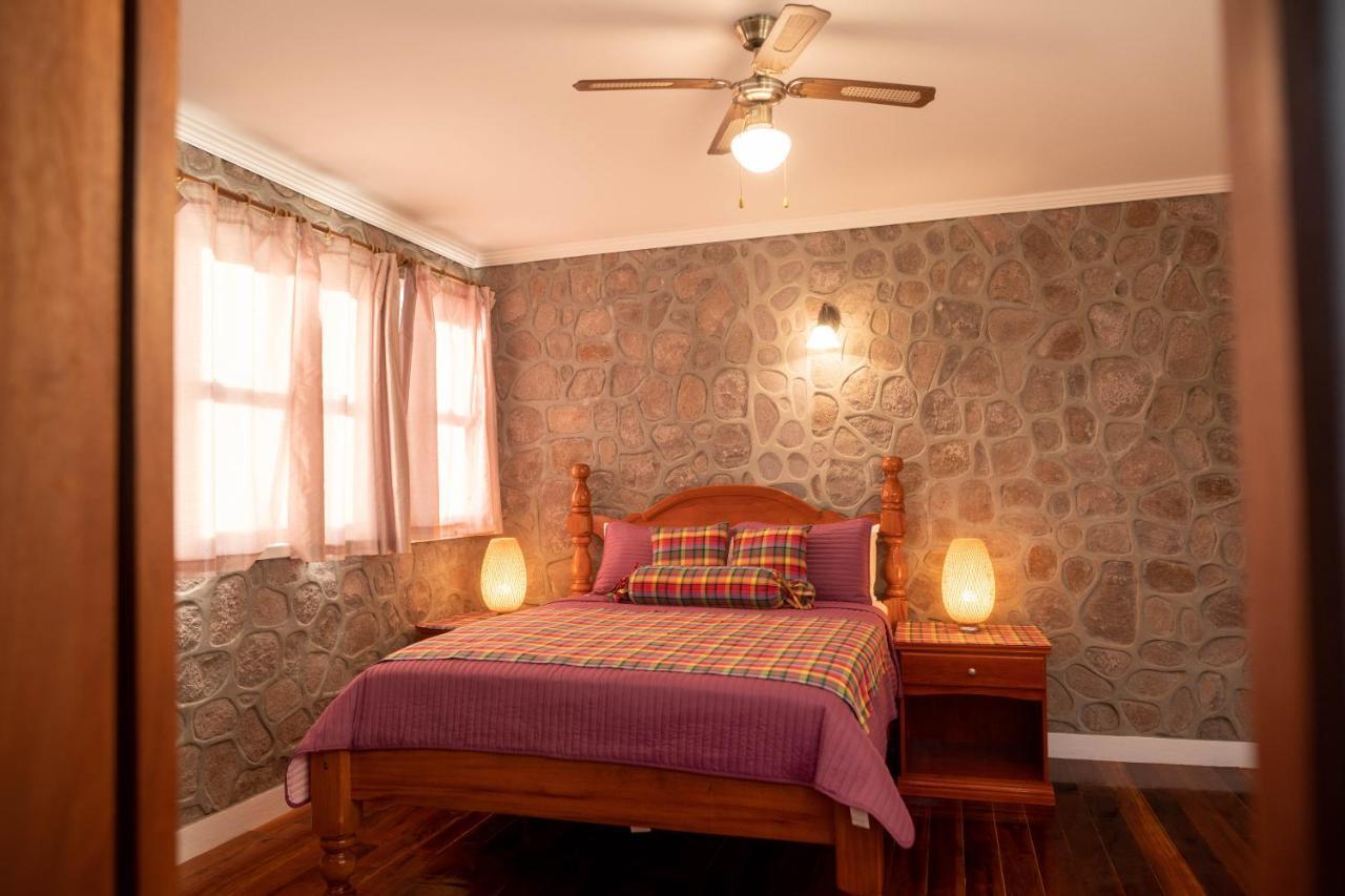 Belle Etoile - Celestial Hideaway Villa Soufriere Exterior photo