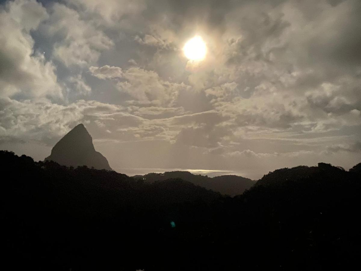 Belle Etoile - Celestial Hideaway Villa Soufriere Exterior photo